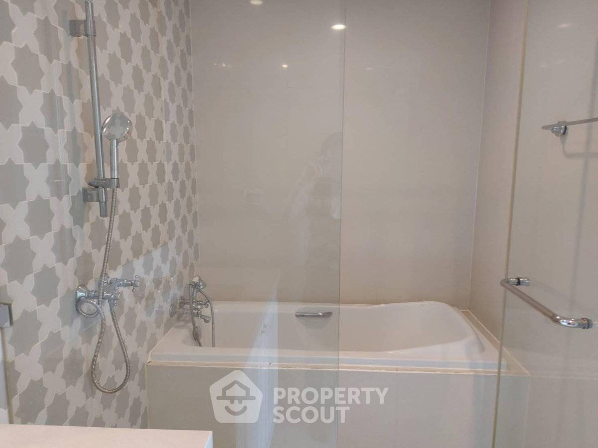 picture 1-BR Condo at Aguston Sukhumvit 22 near MRT Queen Sirikit National Convention Centre (ID 3472627) - 4/15