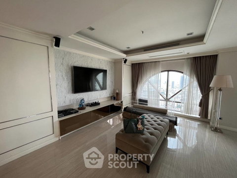 3-BR 347 Sqm, 44th-Floor Nusa State Tower Condominium, BTS Saphan Taksin (ID 1821248)
