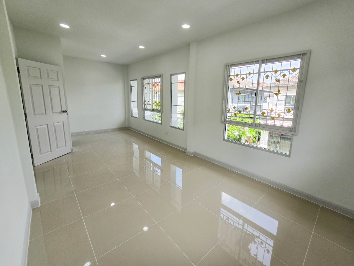 รูป บ้านแฝด รีโนเวทใหม่ ทำเลดี หมู่บ้านพร้อมพัฒน์1 ถ.ปัญญาเนเชอรัลปาร์ค แขวงสามวาตะวันตก เขตคลองสามวา - รูปที่ 20/23