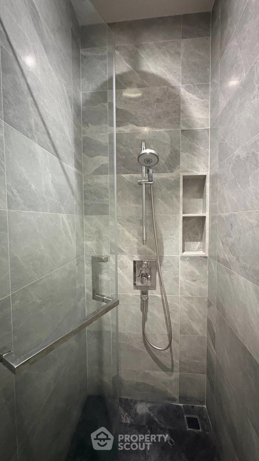 picture Studio Condo at 28 Chidlom near BTS Chit Lom (ID 3471187) - 8/13