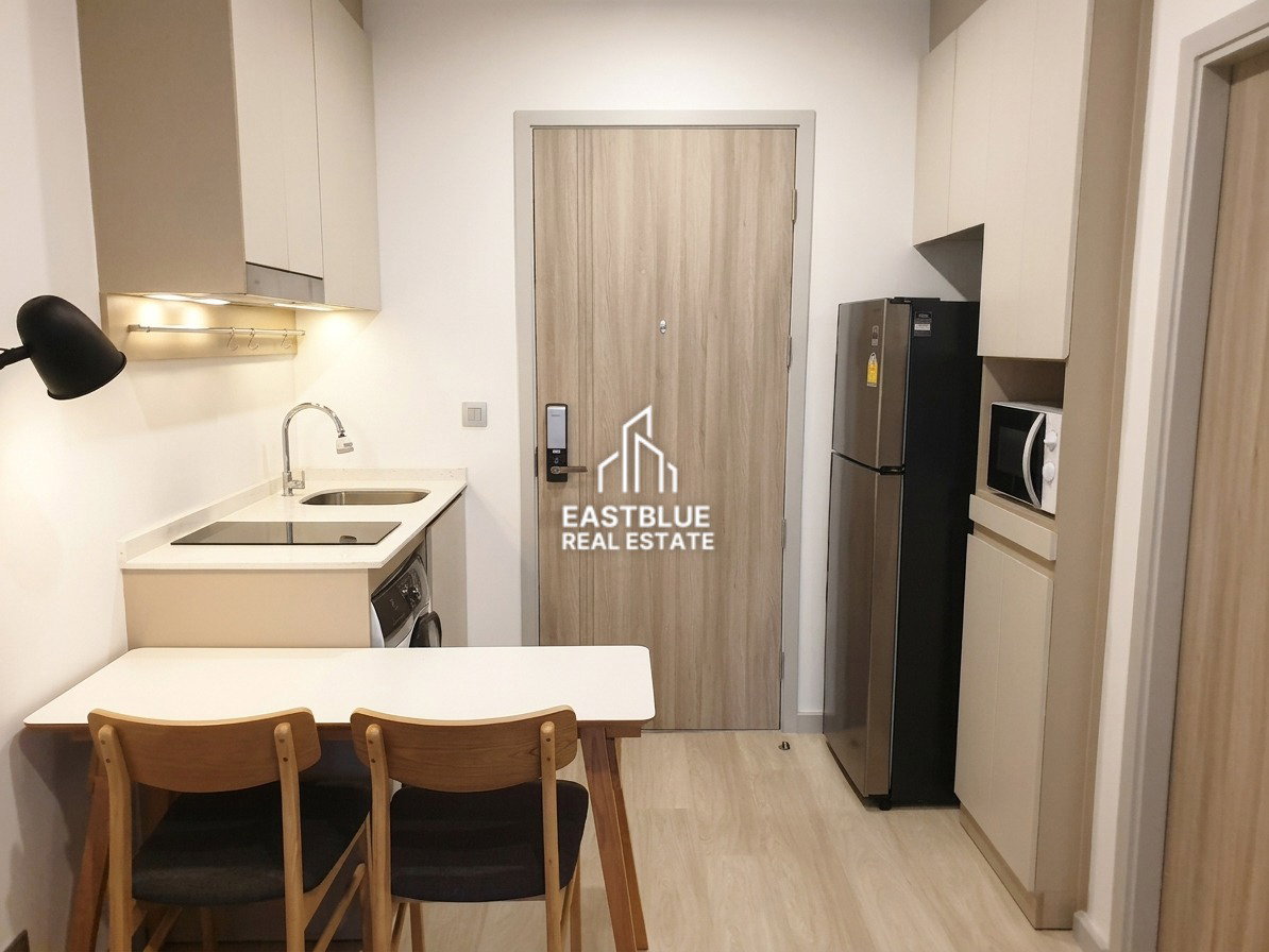 picture For Rent: KnightsBridge Prime Sathorn Condo 🏙️ Near BTS Chong Nonsi! - 4/9