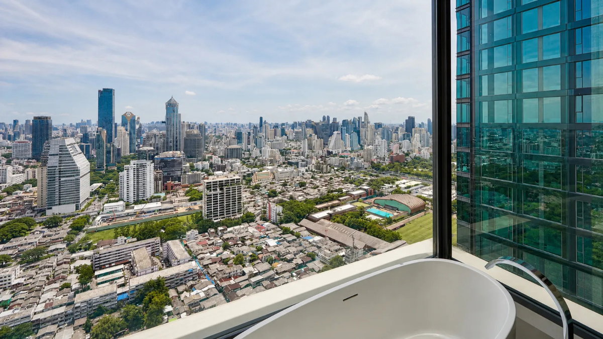 รูป LTHC16399 - Luxury Condo For Sale | One89 Wireless | Near MRT Lumphini | 218 Sq.m. | 3 Beds | 4 Baths | 106MB - รูปที่ 11/12
