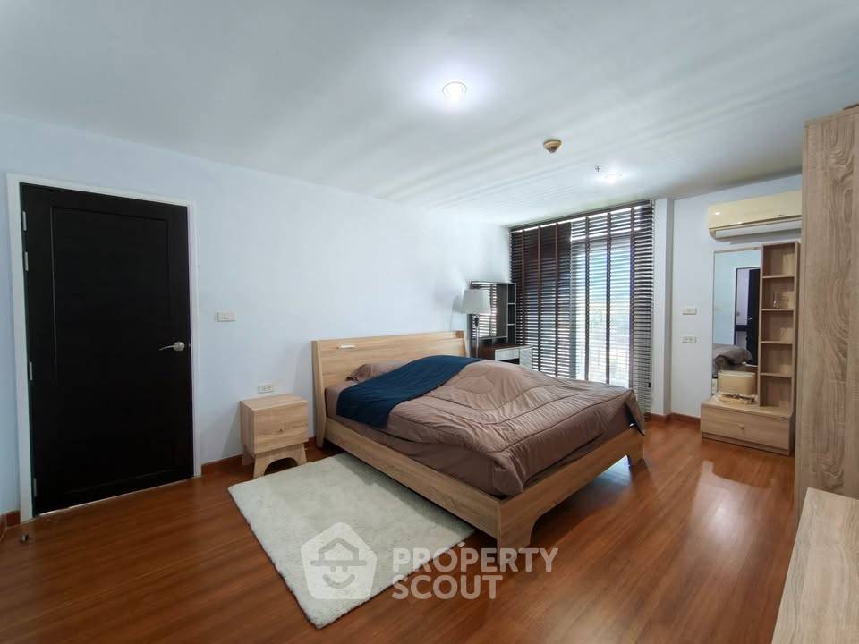 picture 2-BR Condo At Panna Residence 3 In The CMU, Chiang Mai (ID 3467722) - 4/14