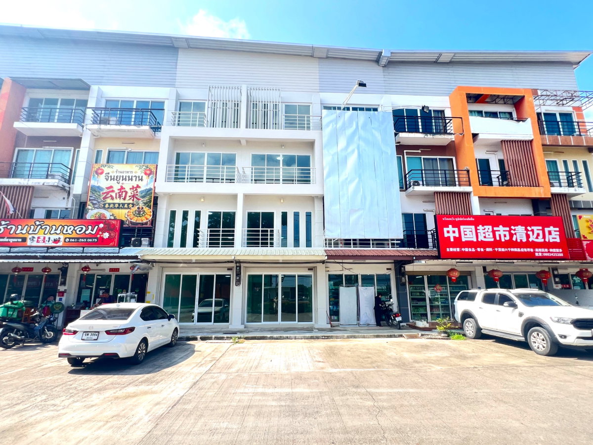 รูป ฮมออฟฟิศ 4 ชั้น 2 คูหา ทำเลทองคำ ตรงข้ามสนามไดฟ์ M Sport ติดทางเข้าหมู่บ้าน Pimpichada - รูปที่ 3/21