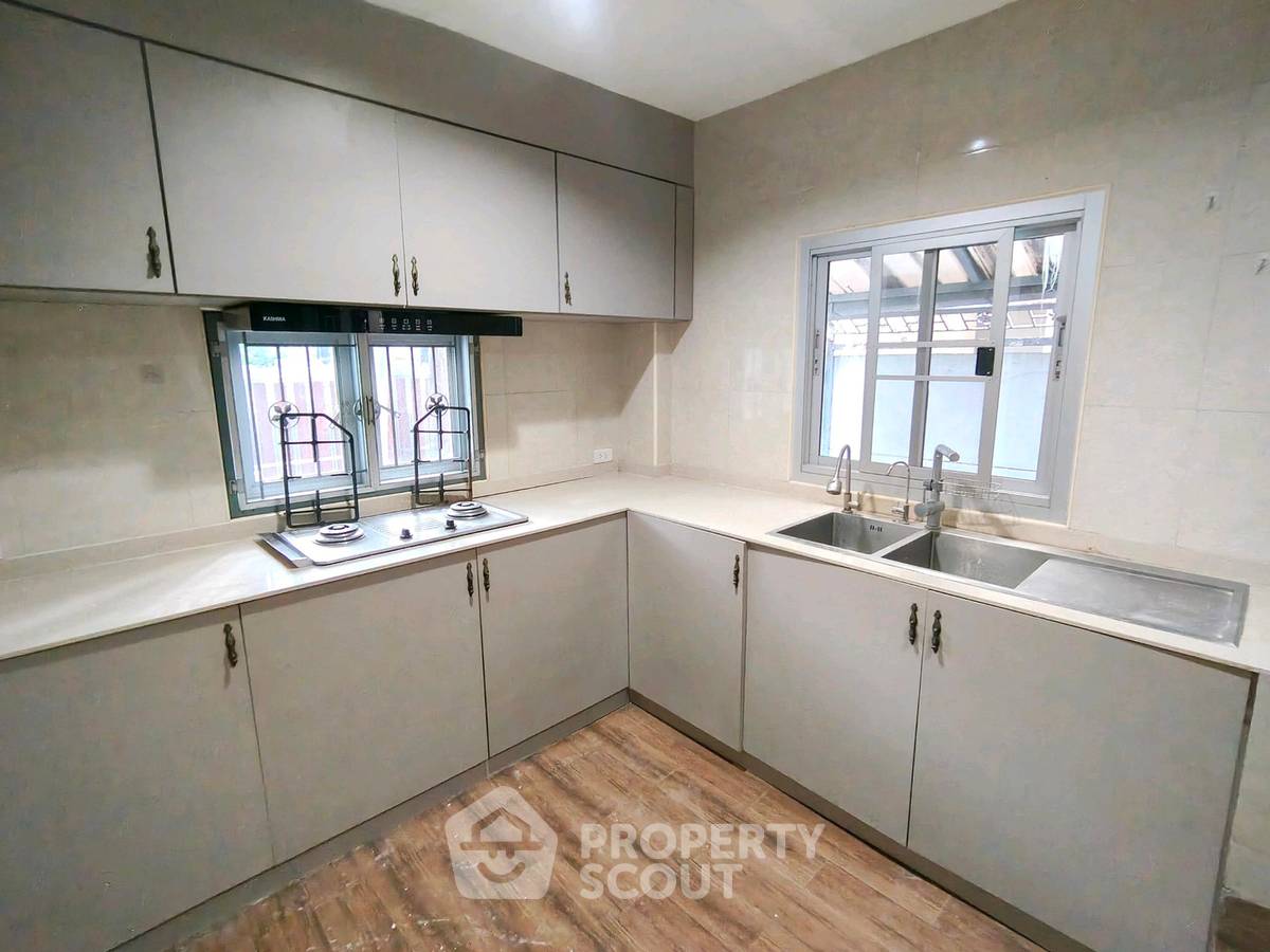 รูป บ้าน 2-ห้องนอน ใน พลับพลา (ID 3471136) - รูปที่ 2/15