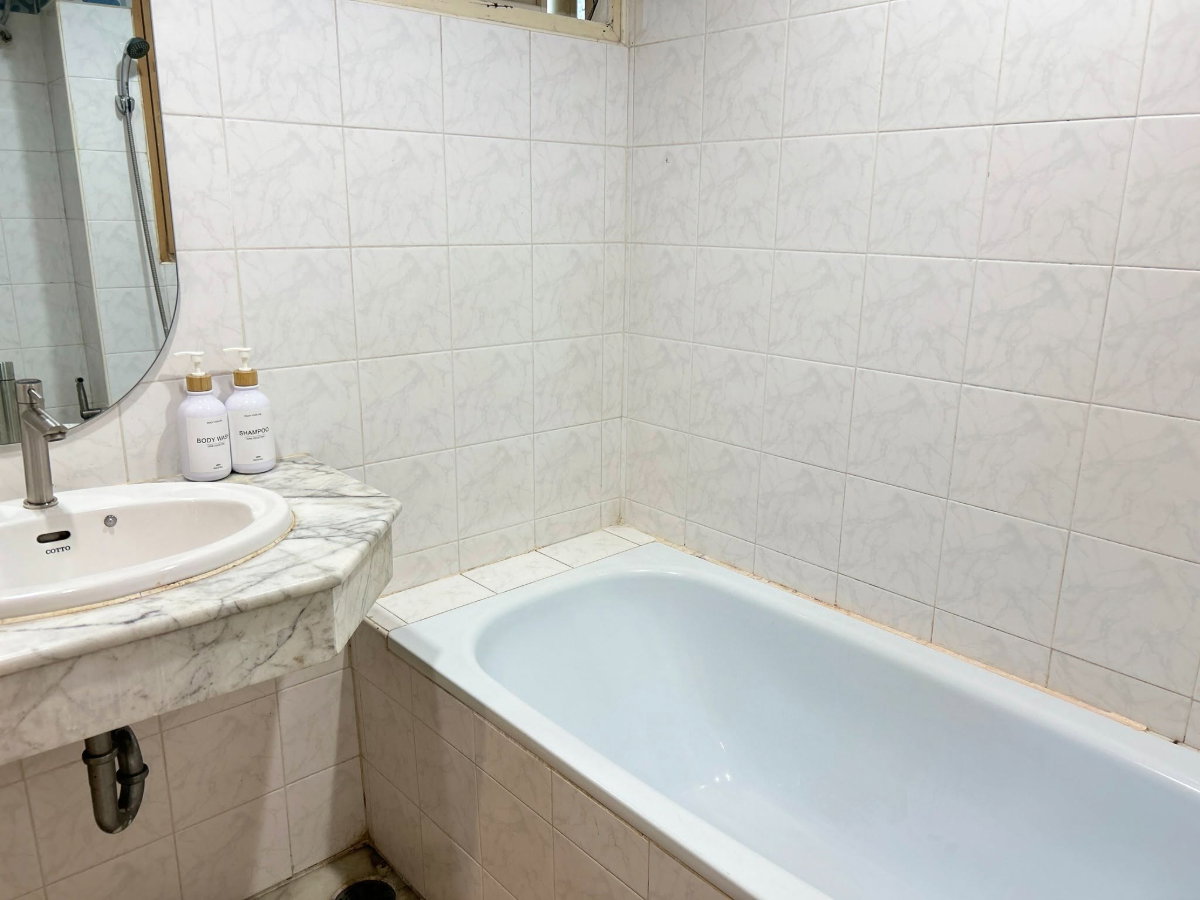 picture Night Bazaar Condotel, Newly renovated, with a separate kitchen area, Fully furnished. (Tel/Line 088-5986998) - 34/46