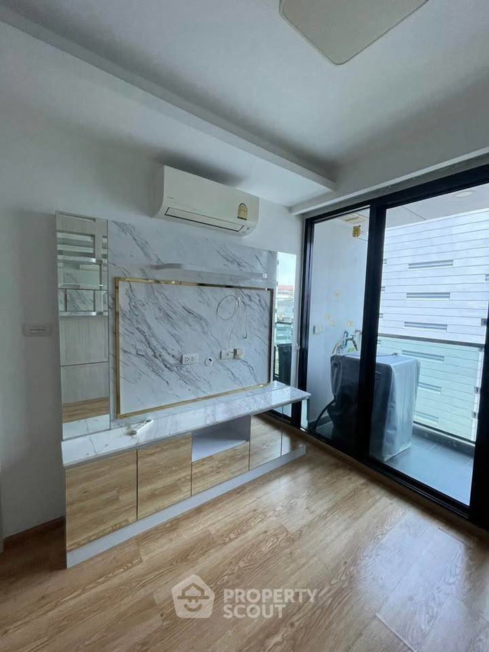 picture 1-BR Condo For Rent At JRY Condominium Rama 9, Bang Kapi (ID 3467380) - 2/10