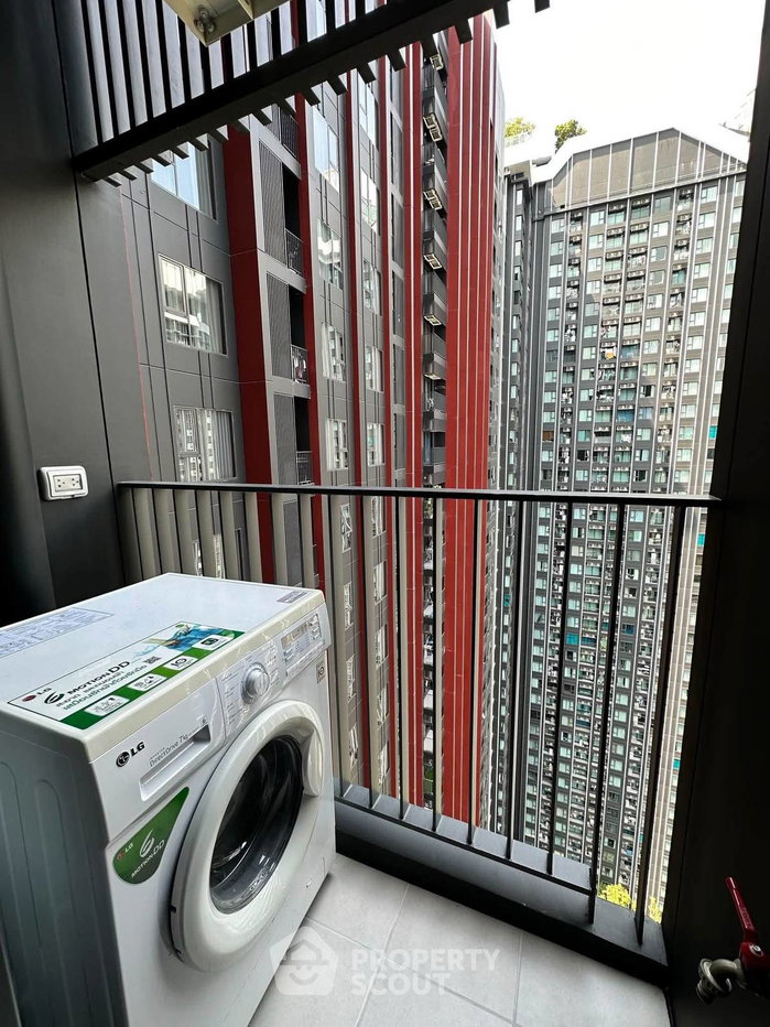 picture 33rd-Floor 1-BR Life Asoke Hype Near ARL Makkasan (ID 3470946) - 5/5