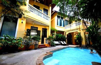 Houses for sale Surawong Road : Single house for sale, Charoen Rat Road, Surasak, 597 sq m, 161 sq wa