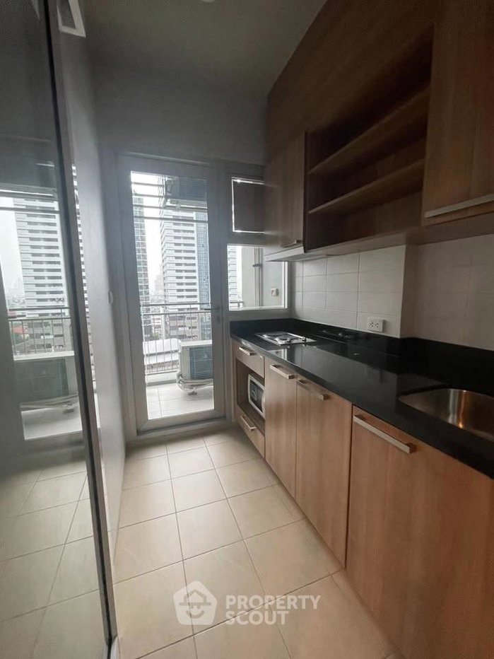 รูป คอนโด 1-ห้องนอน ที่ ไฮฟ์ สาทร ใกล้ BTS กรุงธนบุรี (ID 3466741) - รูปที่ 5/11