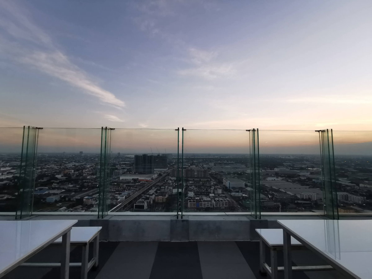 picture The Metropolis Samrong just by bts Samrong station with fully furnished and with the nice view - 8/9