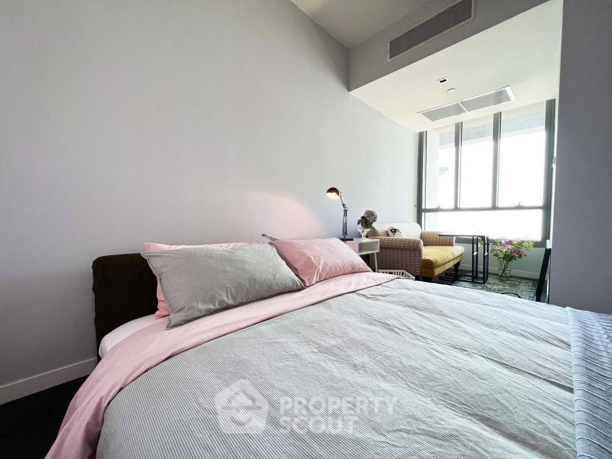 picture 43rd-Floor 2-BR Condo At The Pano Rama 3 (ID 3073517) - 2/10