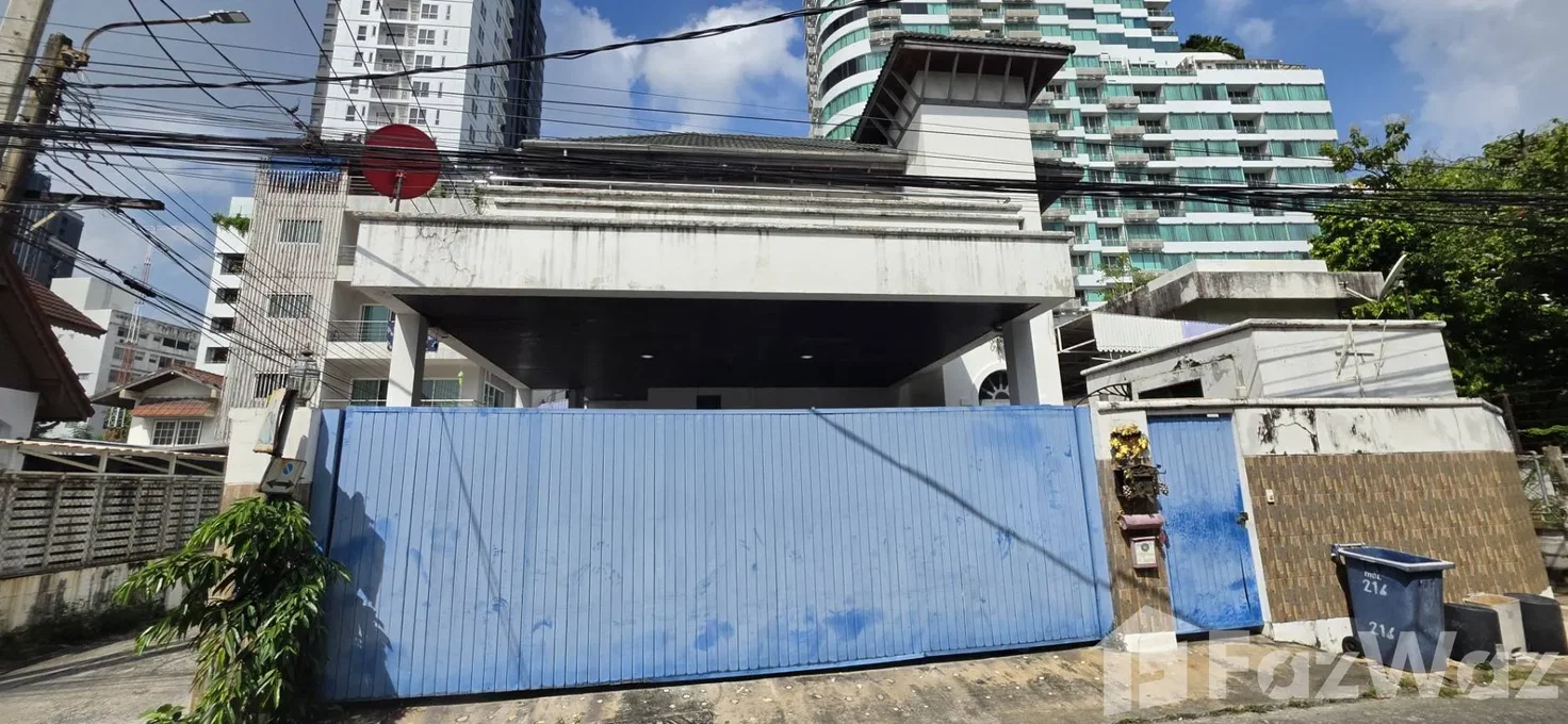 picture 4 Bedroom House for sale in Khlong Tan Nuea, Bangkok  6908403 - 16/19