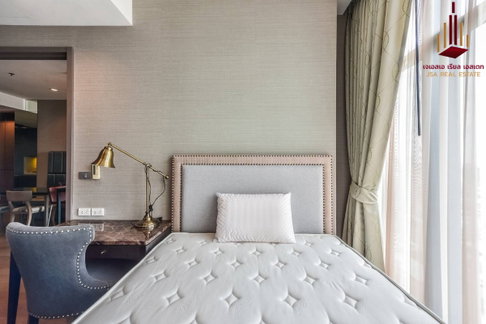 ✨ For Rent: The Diplomat Sathorn Condo ✨ 💰 Only 70,000 THB/month