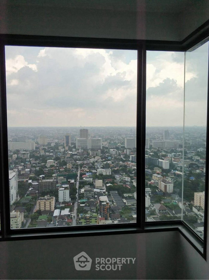 picture 2-BR Condo at Life Ladprao near BTS Ha Yaek Lat Phrao (ID 2090374) - 7/9