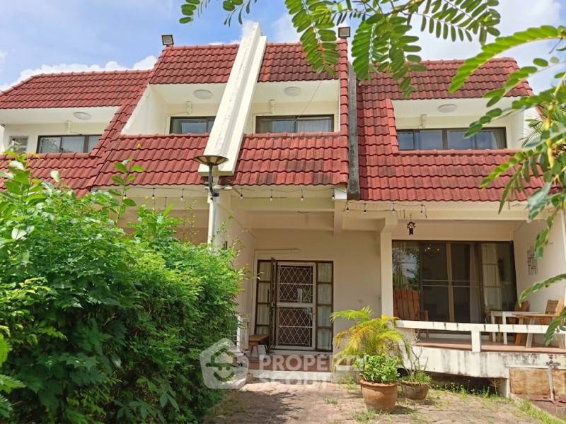 รูป ทาวน์เฮ้าส์ 2-ห้องนอน ใกล้ เมืองหัวหิน (ID 3462247) - รูปที่ 1/7