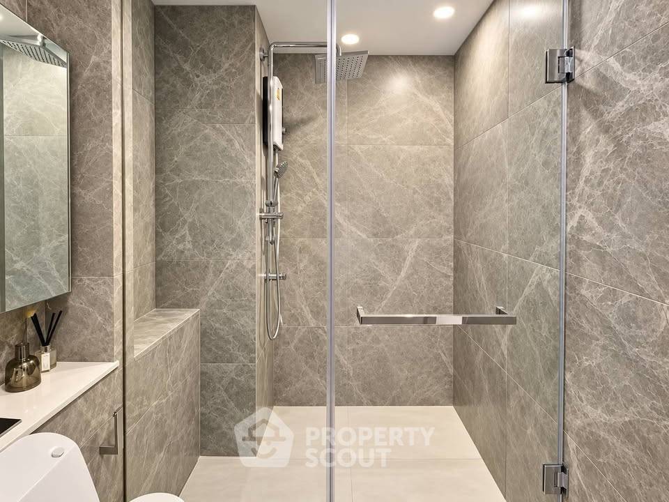 picture 1-BR Condo at SOHO Bangkok Ratchada near MRT Huai Khwang (ID 3473787) - 12/17