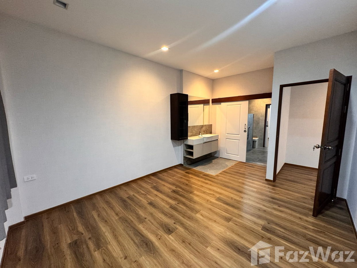 picture 6Bedrooms Corner House+ Warehouse For sale 5337080 - 23/23