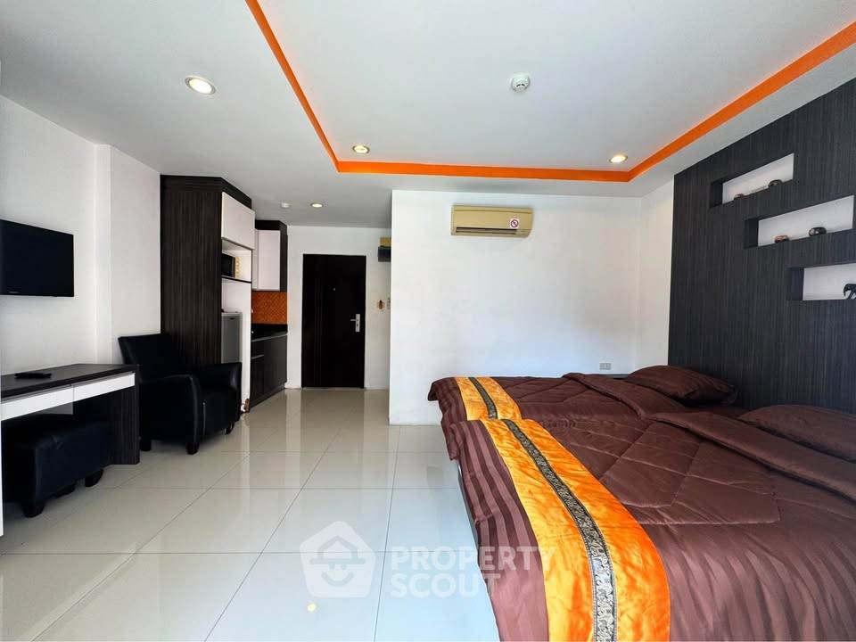 picture Studio Condo at New Nordic VIP 3 close to Phratamnak (ID 3470013) - 8/14