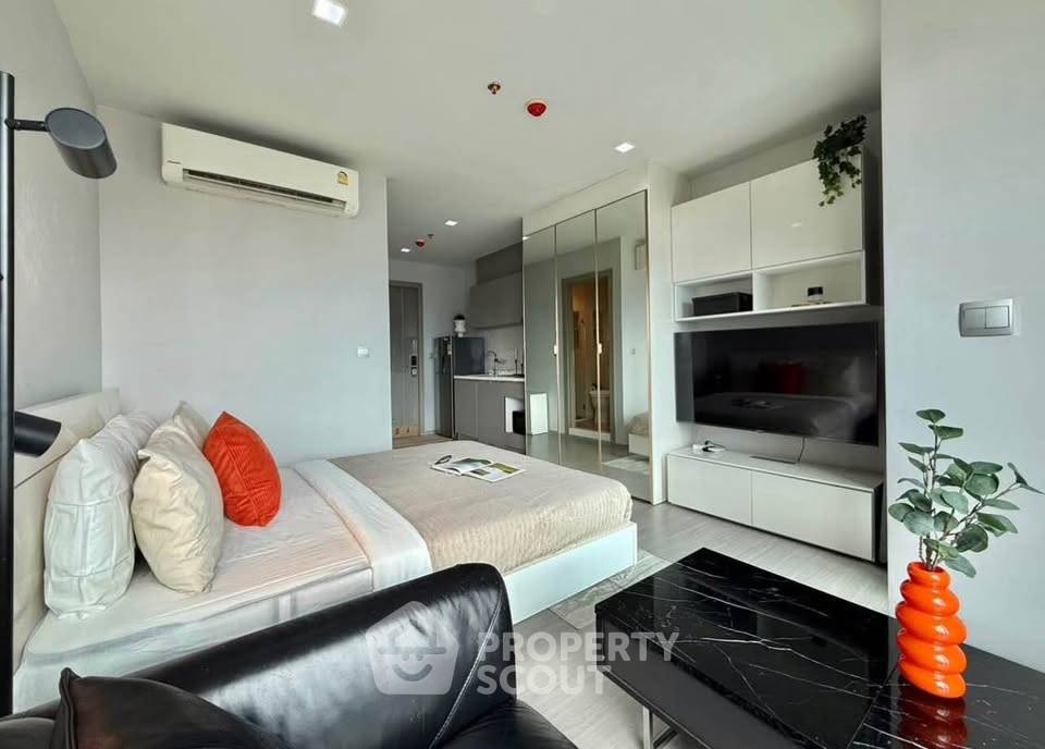 picture 40th-Floor 1-BR At Life Asoke - Rama 9 Near MRT Phra Ram 9 (ID 3473918) - 5/8