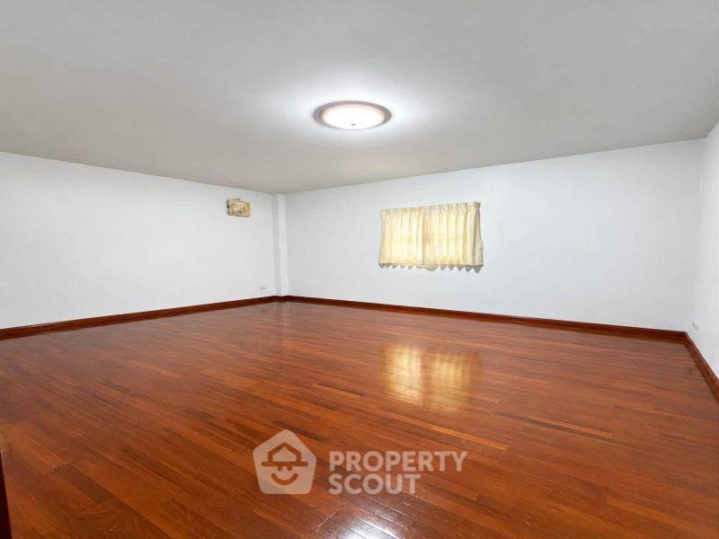 รูป บ้าน 4 ห้องนอน 220 ตร.ม. ขายที่ Srinakarin Village (ID 3469443) - รูปที่ 8/13