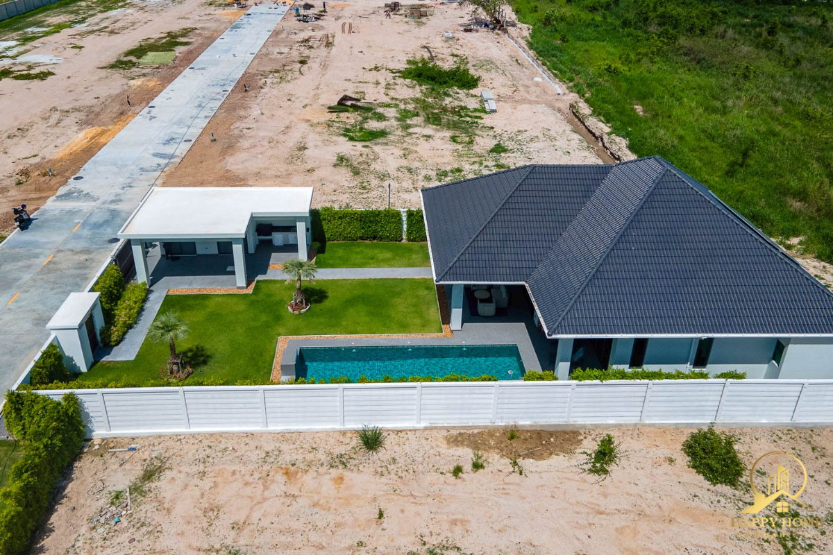 picture Brand new villa for sale in Black Mountain area - 8/50