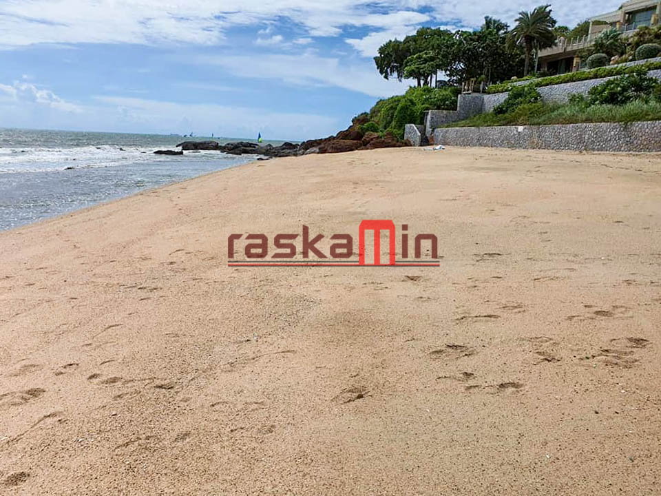 picture Majestic Pool Villa Pattaya for Sale – 3 Bedrooms, Private Beach Access - 7/14