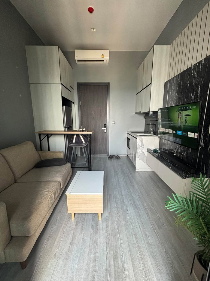 picture Condo for rent at The Line Sukhumvit 101   Floor 27 Size 28 Sqm. With High ceiling  1 Bed 1 Bath Include Free Wi Fi  - 2/8