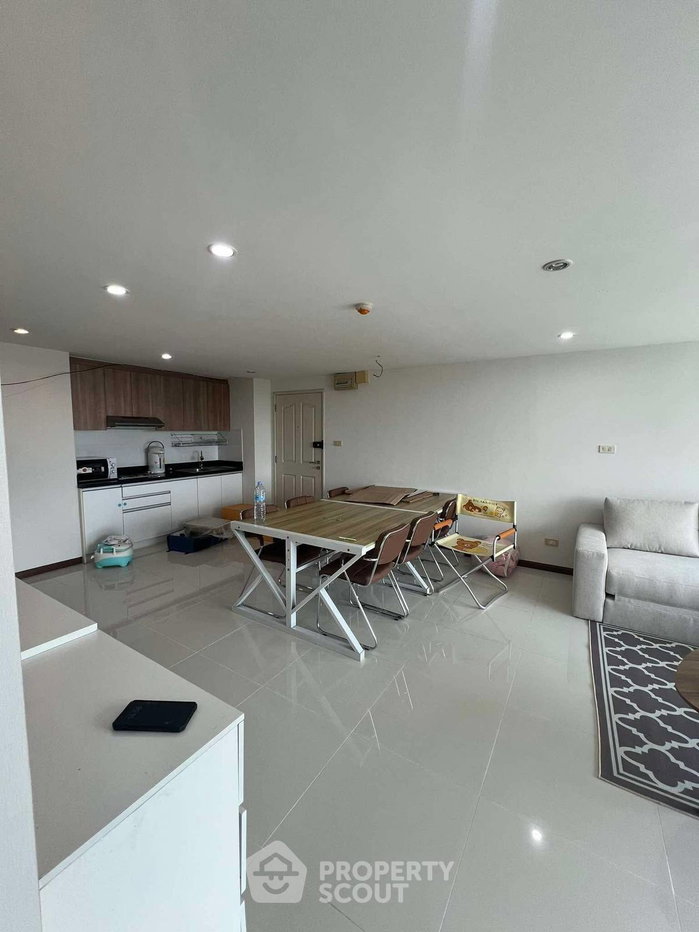 picture 3-BR Condo Family Ratchada Near BTS Saphan Khwai (ID 2108751) - 2/5