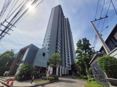 CONDO 23.57 Sq.m. Muang Samut Prakarn Samut Prakarn for 1.8M