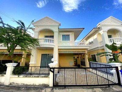 Houses for sale Bronson and Jacobs International  : For Sell Twin house NIRUN VILL 12 THE TREE HUA CHIEW U-SUVARNABHUMI 2-story 3 bedroom 2 bathroom