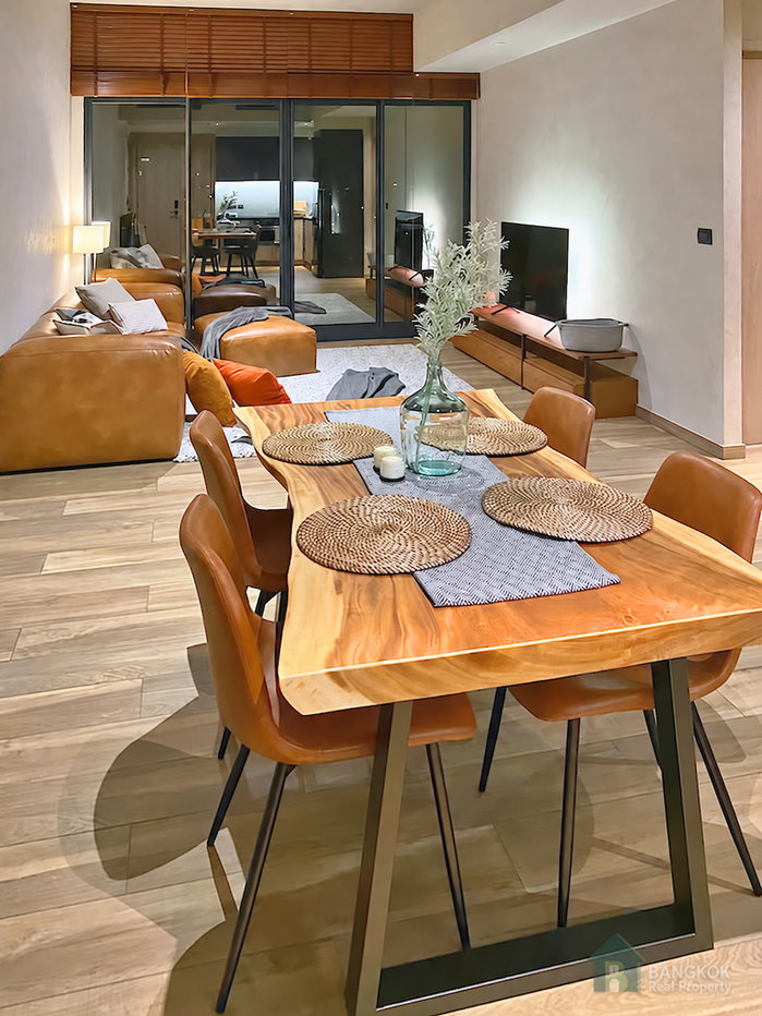 รูป The Lofts Asoke | ให้เช่าคอนโดห้องมุม 2 ห้องนอน ใกล้ MRT เพชรบุรี - รูปที่ 1/14