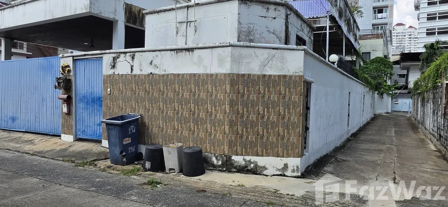 picture 4 Bedroom House for sale in Khlong Tan Nuea, Bangkok  6908403 - 5/19