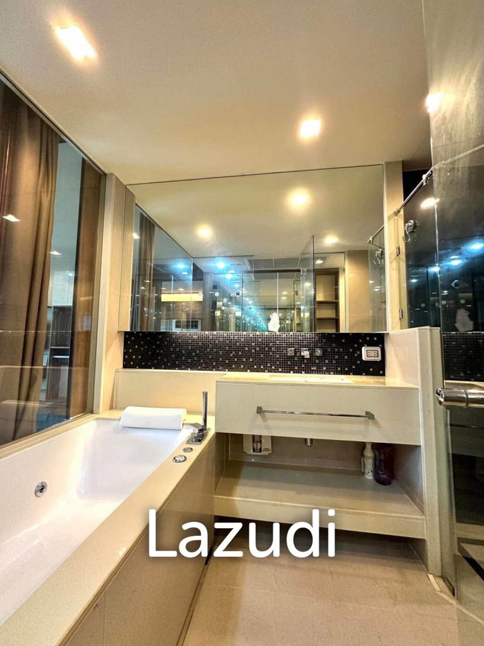 picture The Address Sathorn: 56 sqm High-Floor Condo in Si Lom - 4/6
