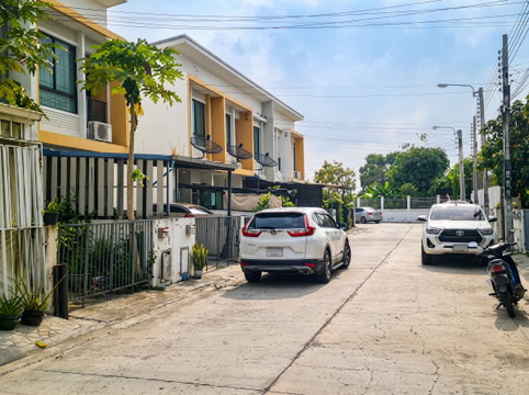 🔥 Townhome for Sale at Sirarom Plus Bangna Near• Suvarnabhumi Airport