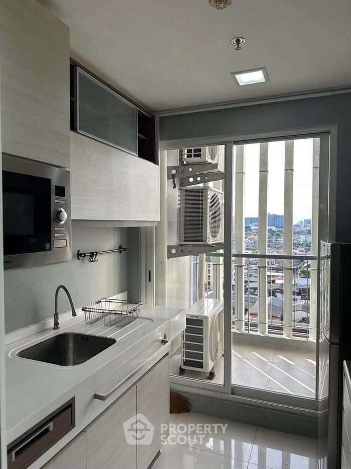 picture 2-BR The Room Sathorn-Taksin Near BTS Pho Nimit (ID 3470485) - 11/11