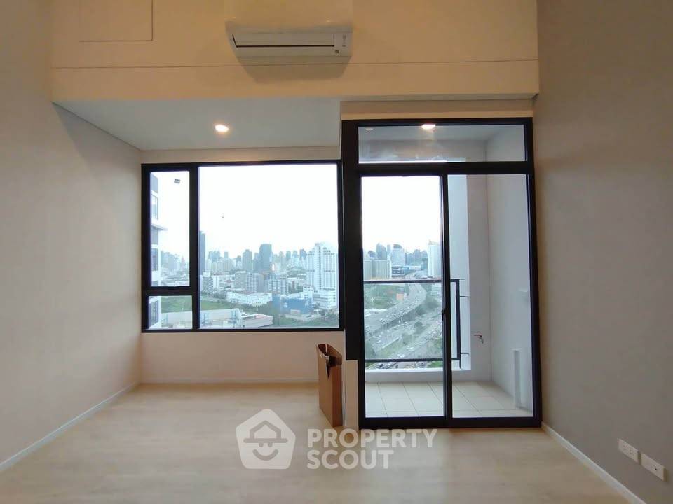 รูป คอนโด 3-ห้องนอน ที่ แลนด์มาร์ค แอทเอ็มอาร์ทีเอ สเตชั่น ใน บางกะปิ (ID 3470676) - รูปที่ 4/10