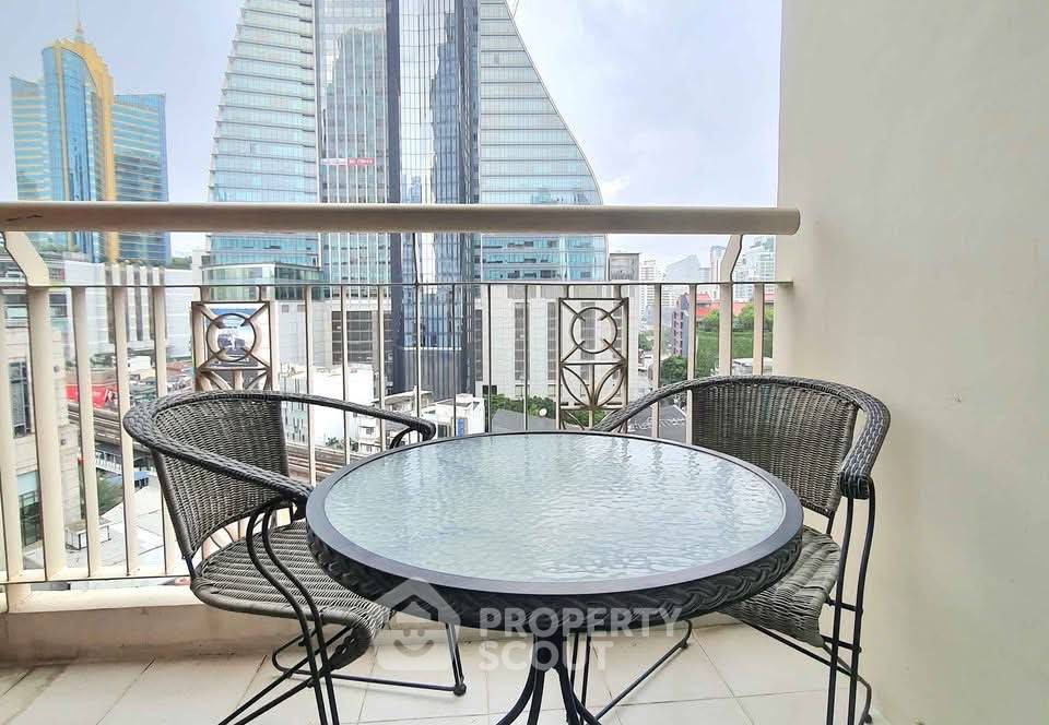 picture 200m From BTS Asoke | 2-BR Citi Smart Sukhumvit 18 (ID 3467336) - 11/14