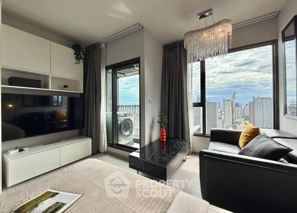 picture 40th-Floor 1-BR At Life Asoke - Rama 9 Near MRT Phra Ram 9 (ID 3473918) - 2/8