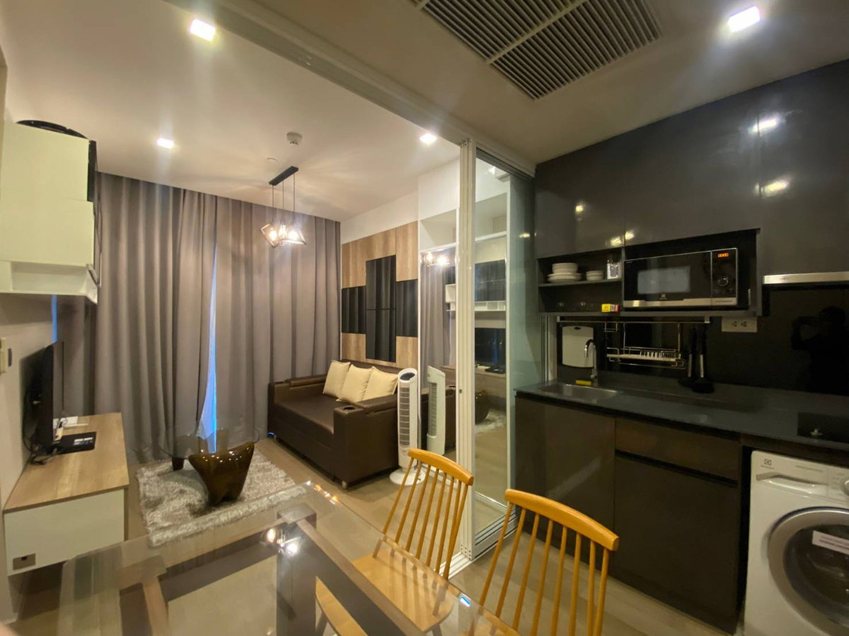 picture ðĒ Ashton Asoke for rent 2 bedrooms, free wifi, free maid 1 a week - 1/7