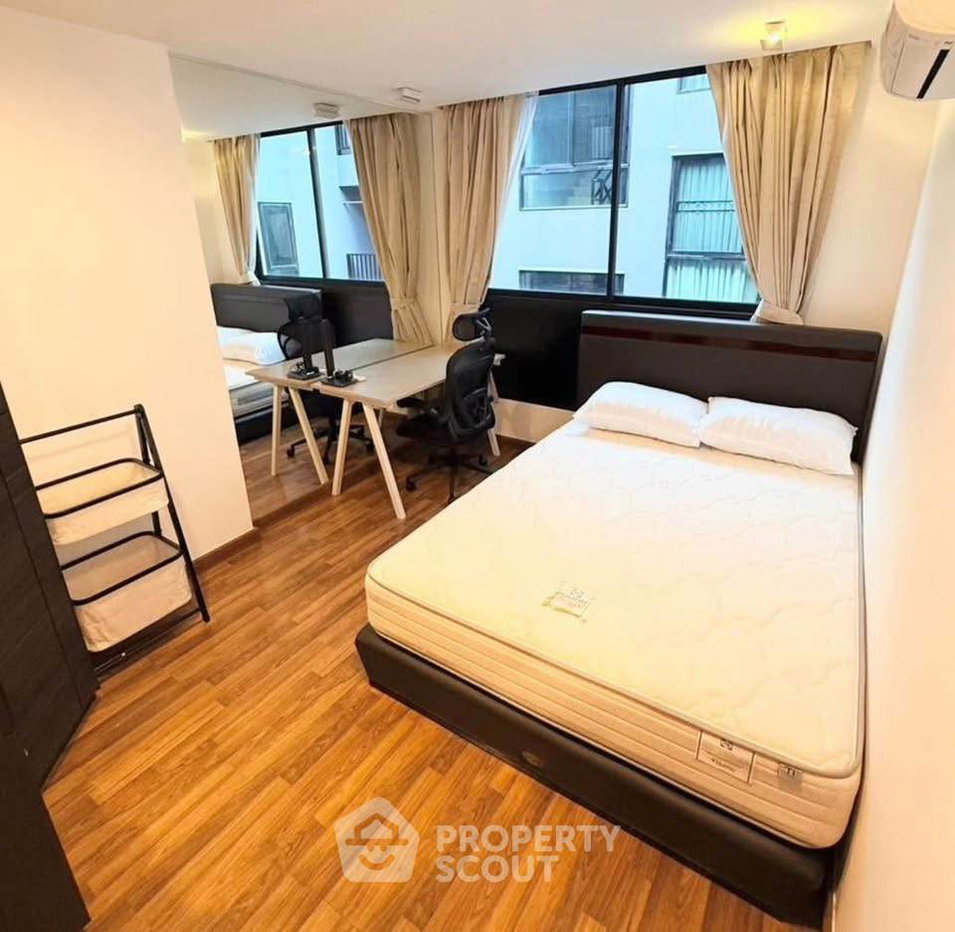 picture 1-BR Condo At Zenith Place Sukhumvit 42 Near BTS Ekkamai (ID 3473923) - 2/9