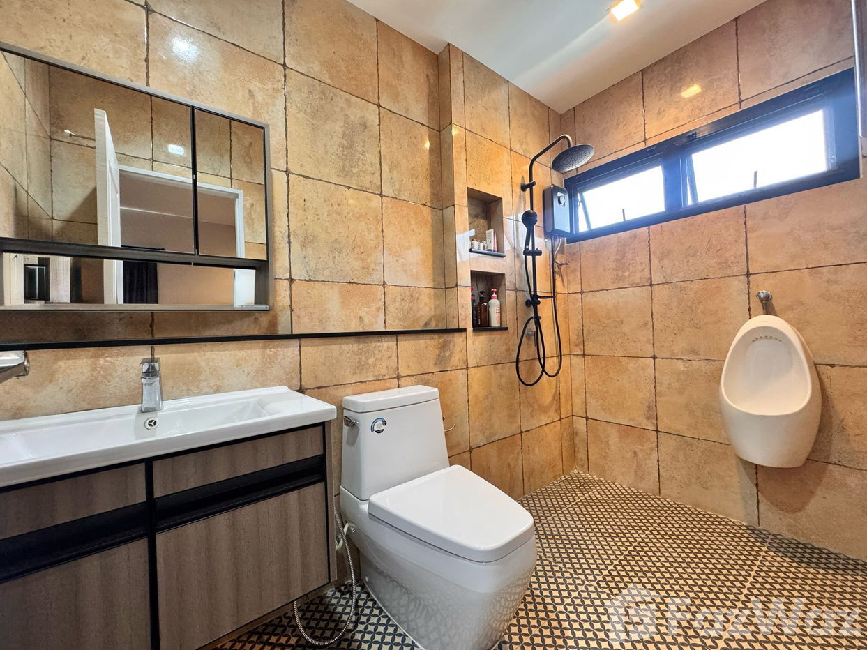 picture 6Bedrooms Corner House+ Warehouse For sale 5337080 - 13/23
