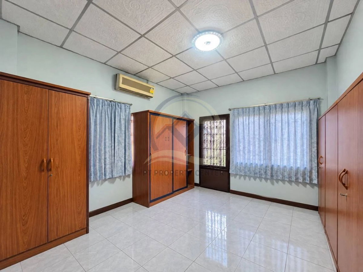 รูป บ้านเดี่ยว 2 ชั้น สร้างเอง ซอยลำลูกกา 33 บ้านเดี่ยว 2 ชั้นใกล้รถไฟฟ้า หน้าบ้านไม่ชนใคร ได้ความเป็นส่วนตัวสูง ลมพัดผ่านดี ไม่แออัด - รูปที่ 14/23
