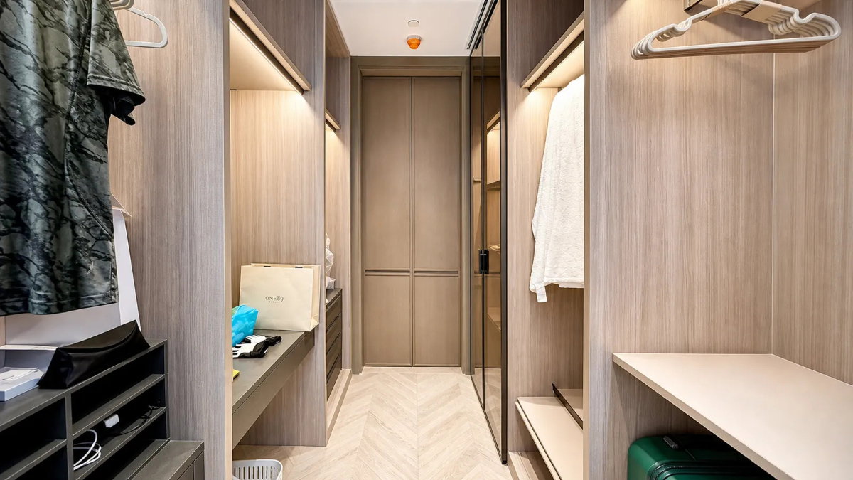 picture LTHC16398 - Luxury Condo For Rent | One89 Wireless | Near MRT Lumphini | 218 Sq.m. | 3 Beds | 4 Baths | 400K/Month - 4/12