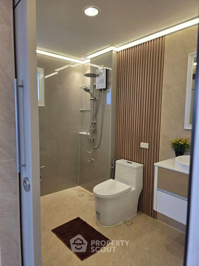 picture 2-BR Condo at Phasuk Place near BTS Ari (ID 3467433) - 6/11
