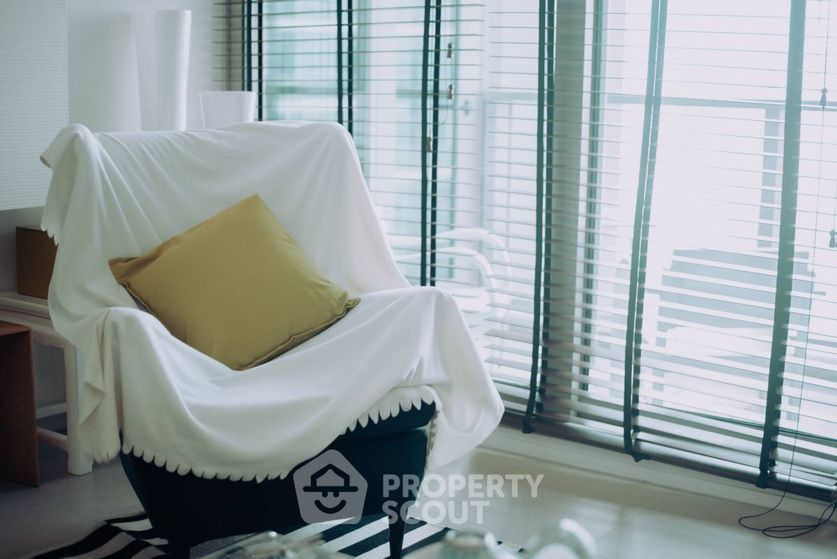 picture 2-BR Condo at The River Condominium near BTS Saphan Taksin (ID 3471177) - 17/18