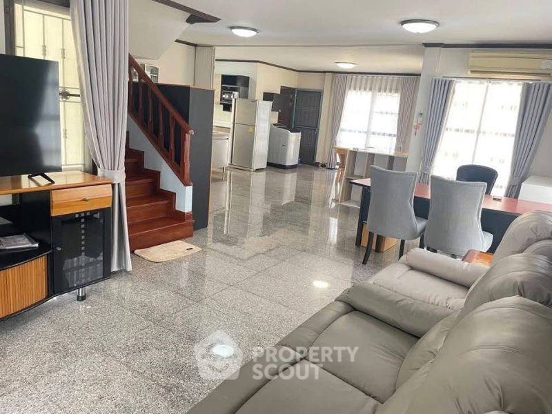 picture 3-BR House close to J Park Sriracha (ID 3469412) - 2/9
