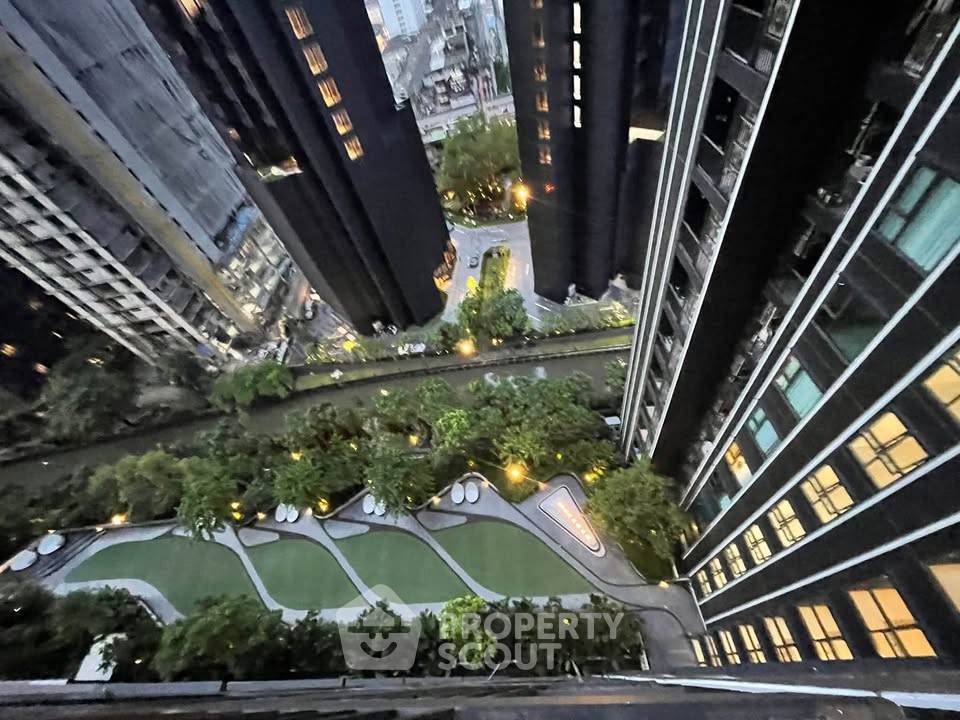 picture 17th-Floor 1-BR At Life Asoke - Rama 9 Near MRT Phra Ram 9 (ID 3469680) - 5/9