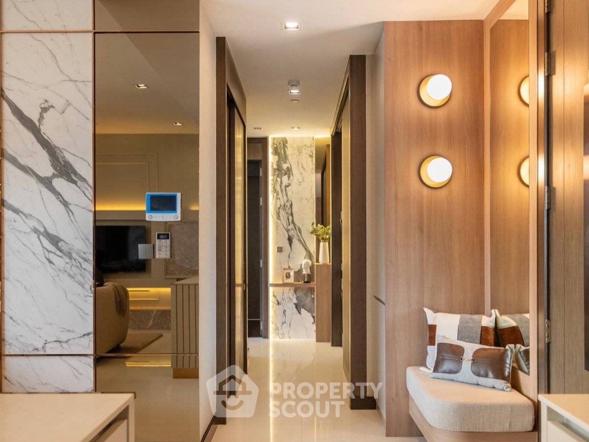 รูป ใกล้ BTS นานา 20 เมตร | คอนโด 2 ห้องนอน Q1 Sukhumvit (ID 3472391) - รูปที่ 9/18