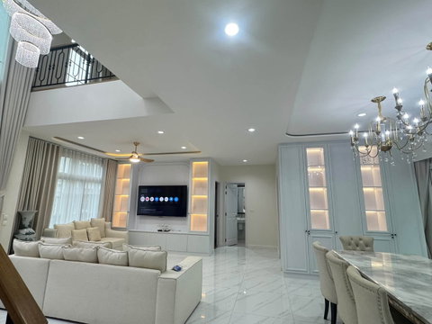 For Rent: Grandio Bangna Km.5, 5 bedrooms, 5 bathrooms, 251 sqm usable, land 74.10 sq.wah, Rent THB 115,000/month [RAW-0237]
